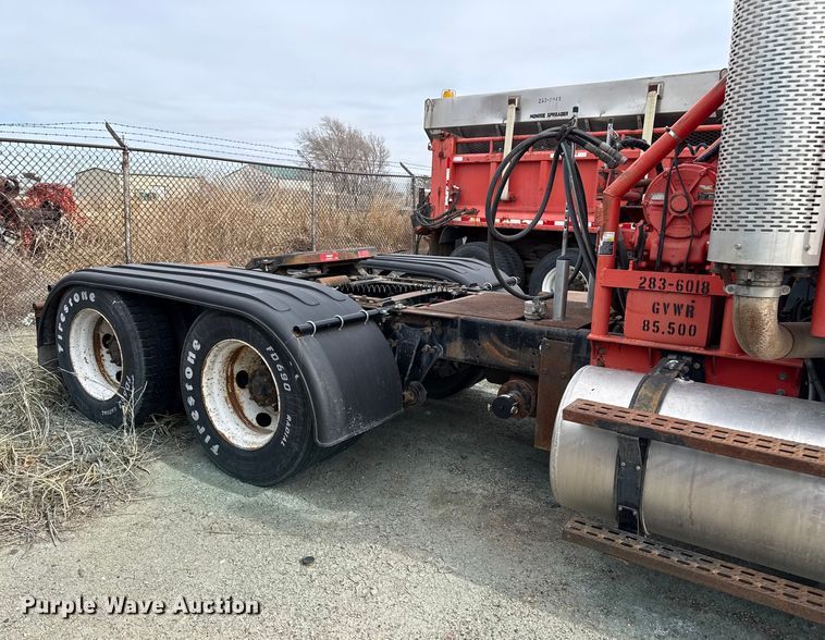 image for item EP2978 1999 Sterling semi truck