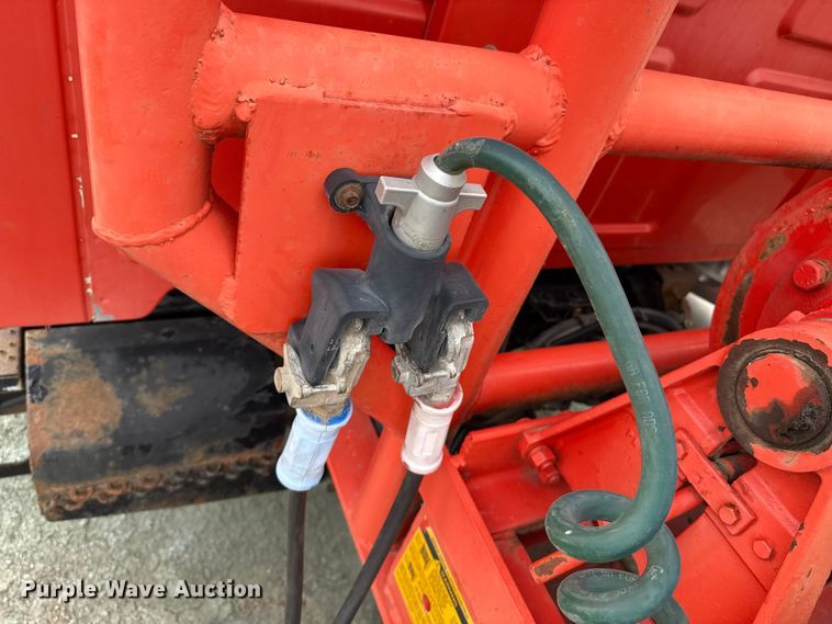 image for item EP2978 1999 Sterling semi truck