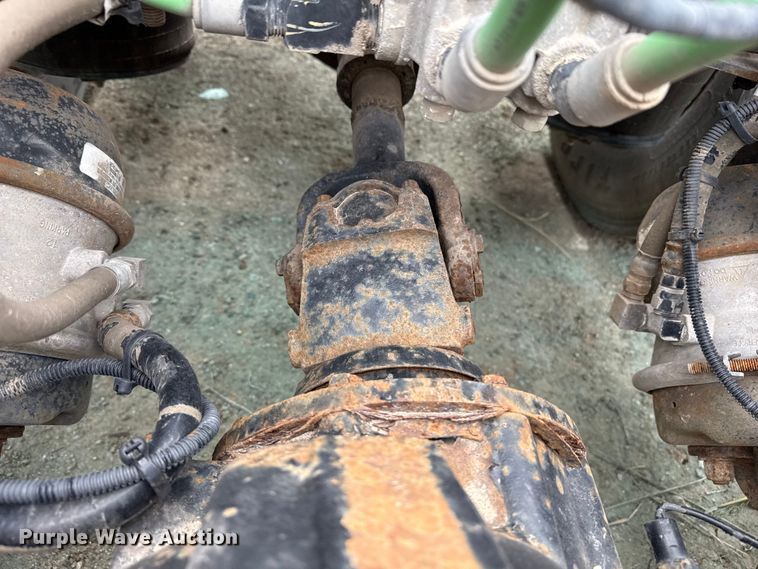 image for item EP2978 1999 Sterling semi truck