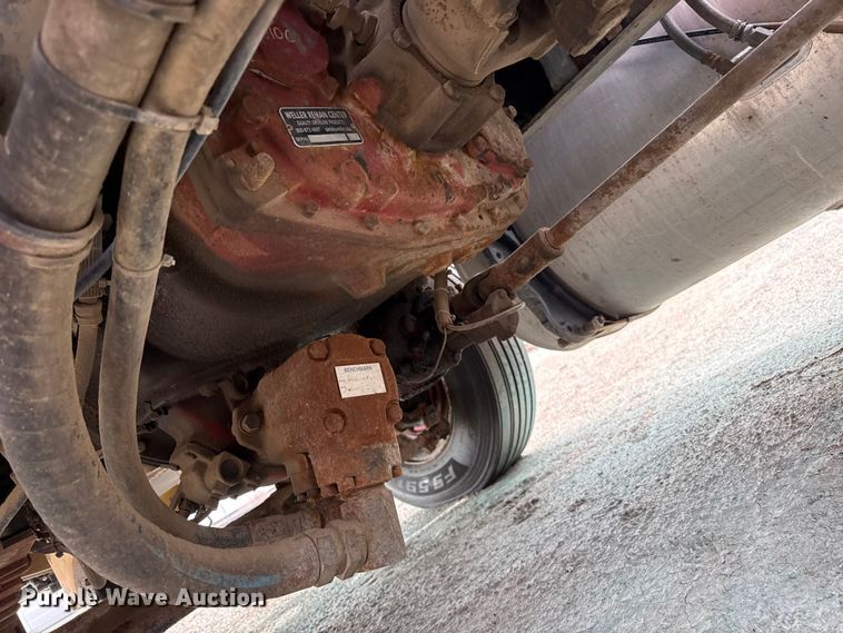 image for item EP2978 1999 Sterling semi truck