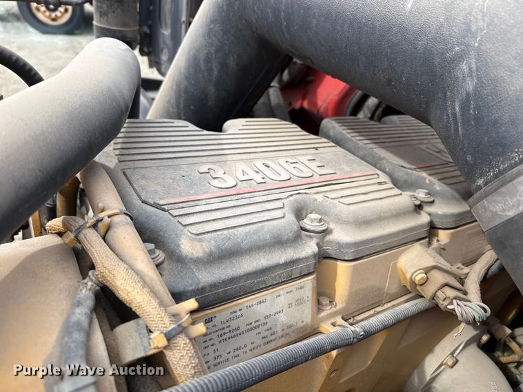 image for item EP2978 1999 Sterling semi truck