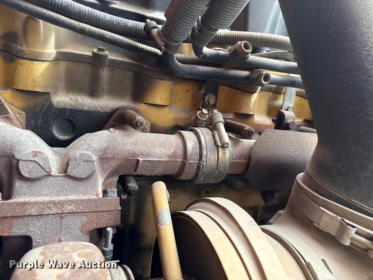 image for item EP2978 1999 Sterling semi truck