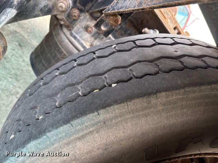 image for item EP2978 1999 Sterling semi truck