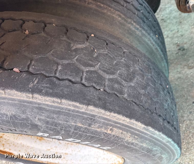 image for item EP2978 1999 Sterling semi truck