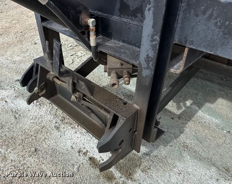 image for item EP2979 2003 Sterling 7500 dump truck