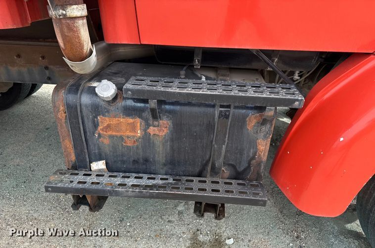 image for item EP2979 2003 Sterling 7500 dump truck