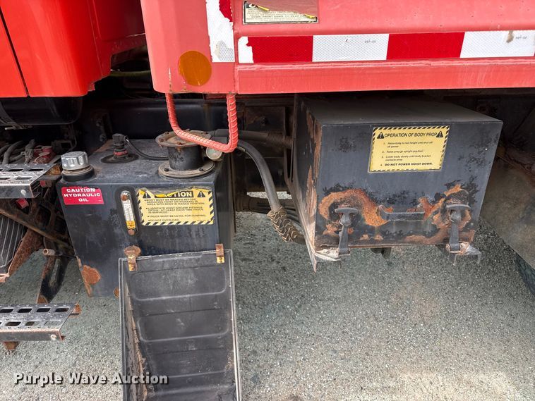 image for item EP2979 2003 Sterling 7500 dump truck