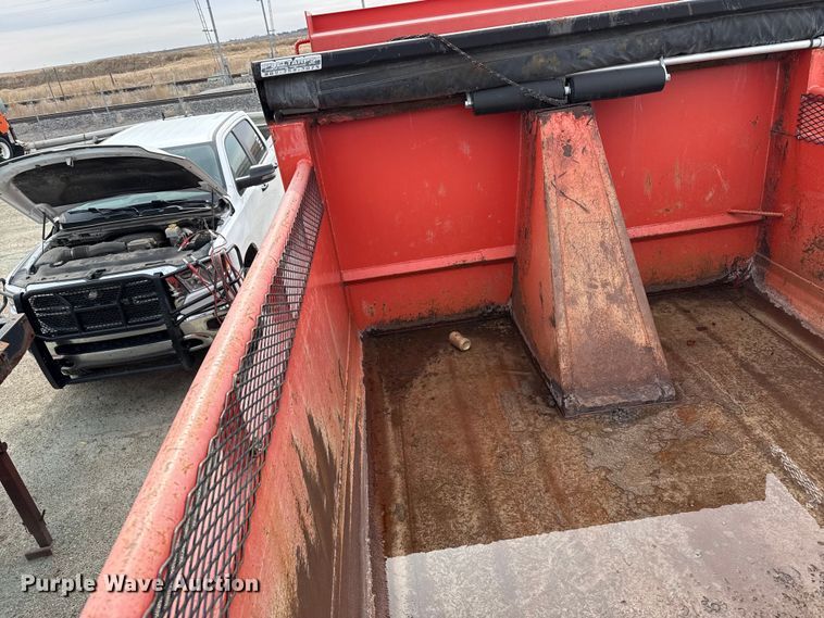 image for item EP2979 2003 Sterling 7500 dump truck