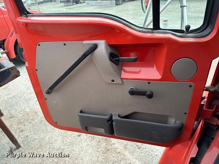 image for item EP2979 2003 Sterling 7500 dump truck