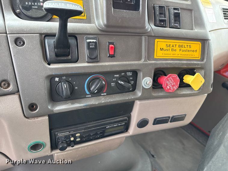 image for item EP2979 2003 Sterling 7500 dump truck