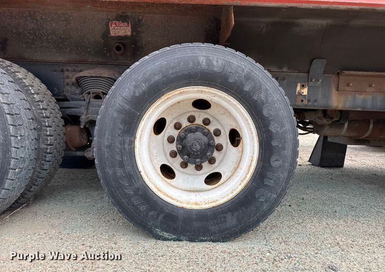 image for item EP2979 2003 Sterling 7500 dump truck