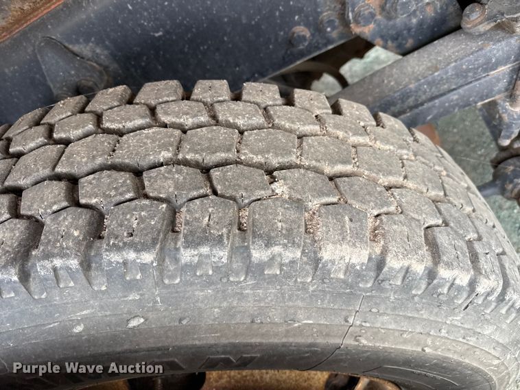 image for item EP2979 2003 Sterling 7500 dump truck