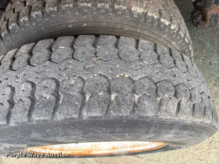 image for item EP2979 2003 Sterling 7500 dump truck