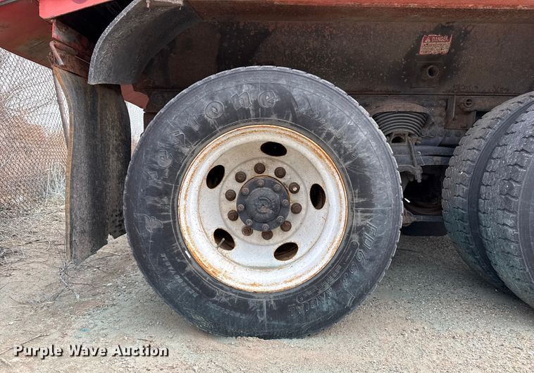 image for item EP2979 2003 Sterling 7500 dump truck