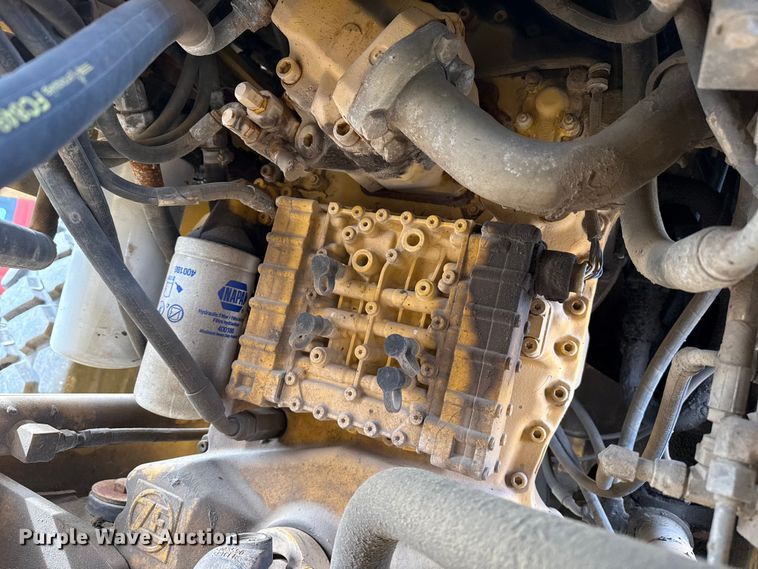 image for item EP2980 2006 John Deere 444J wheel loader