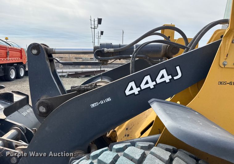 image for item EP2980 2006 John Deere 444J wheel loader
