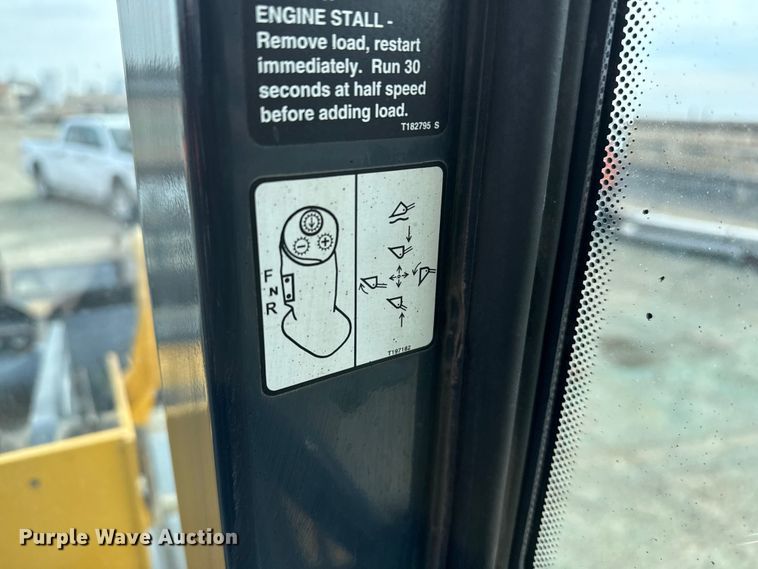 image for item EP2980 2006 John Deere 444J wheel loader