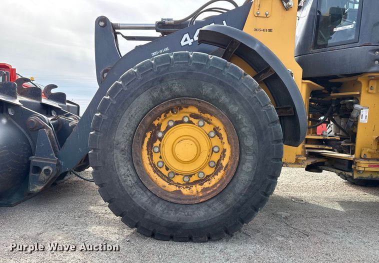 image for item EP2980 2006 John Deere 444J wheel loader