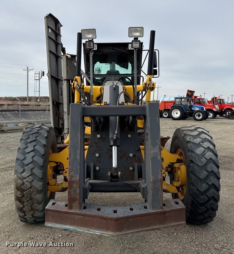 image for item EP2981 2003 Volvo G720B motor grader