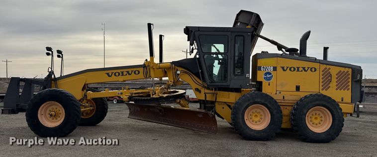 image for item EP2981 2003 Volvo G720B motor grader