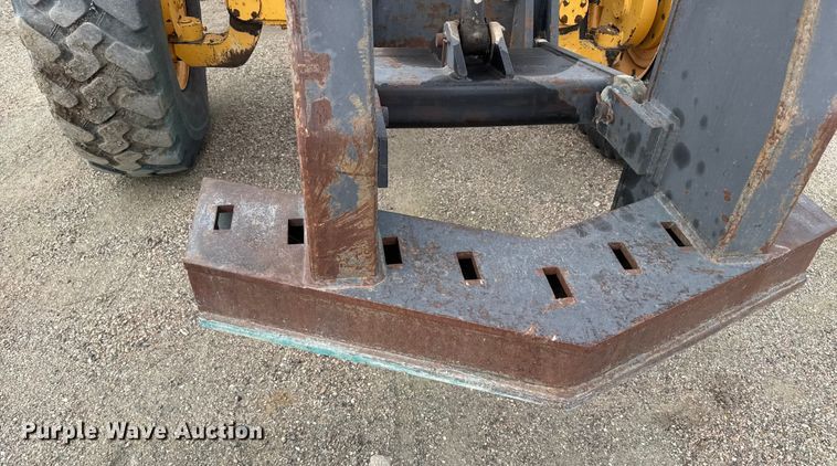 image for item EP2981 2003 Volvo G720B motor grader