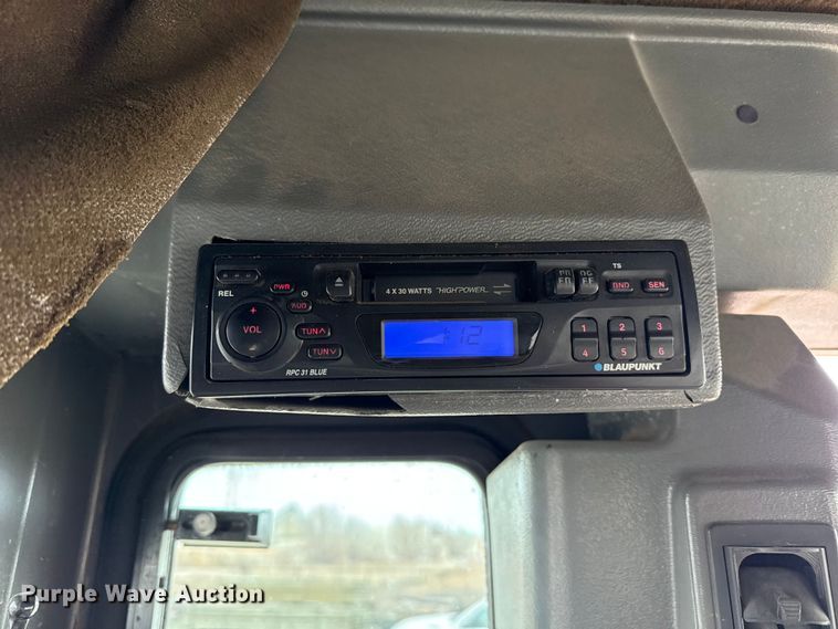 image for item EP2981 2003 Volvo G720B motor grader