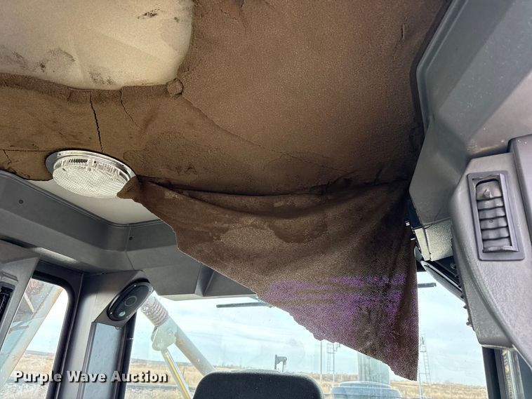 image for item EP2981 2003 Volvo G720B motor grader