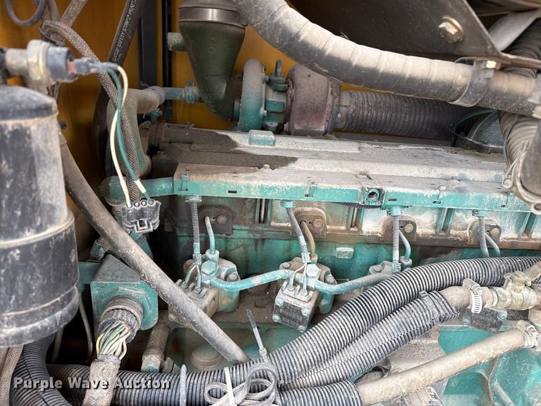 image for item EP2981 2003 Volvo G720B motor grader