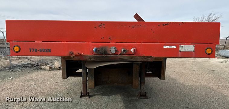 image for item EP2982 1999 Trail King TK110SA-533 drop deck trailer