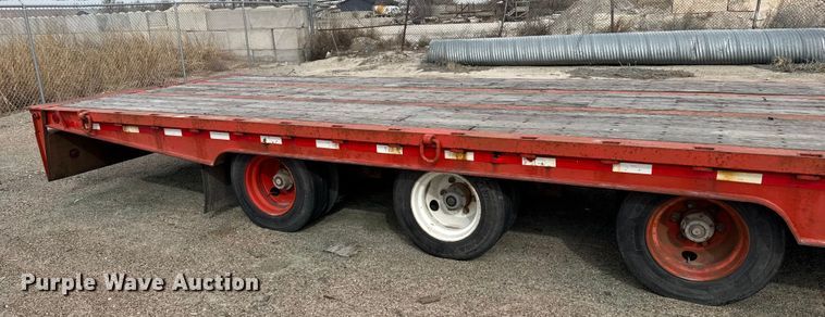 image for item EP2982 1999 Trail King TK110SA-533 drop deck trailer