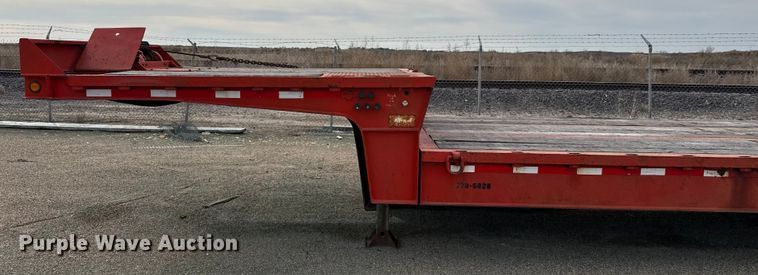 image for item EP2982 1999 Trail King TK110SA-533 drop deck trailer