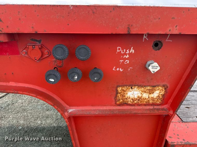 image for item EP2982 1999 Trail King TK110SA-533 drop deck trailer