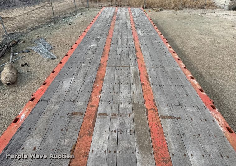 image for item EP2982 1999 Trail King TK110SA-533 drop deck trailer