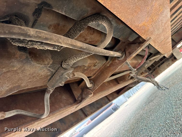 image for item EP2982 1999 Trail King TK110SA-533 drop deck trailer