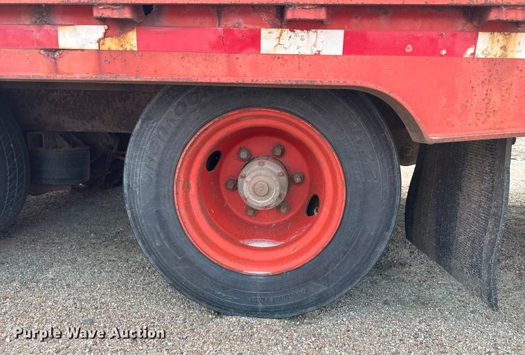 image for item EP2982 1999 Trail King TK110SA-533 drop deck trailer