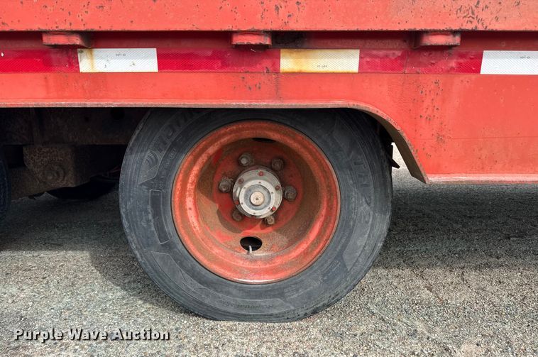 image for item EP2982 1999 Trail King TK110SA-533 drop deck trailer