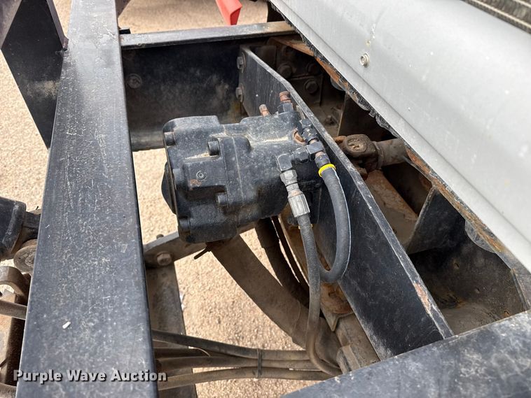 image for item EP2983 2003 Sterling 7500 dump truck