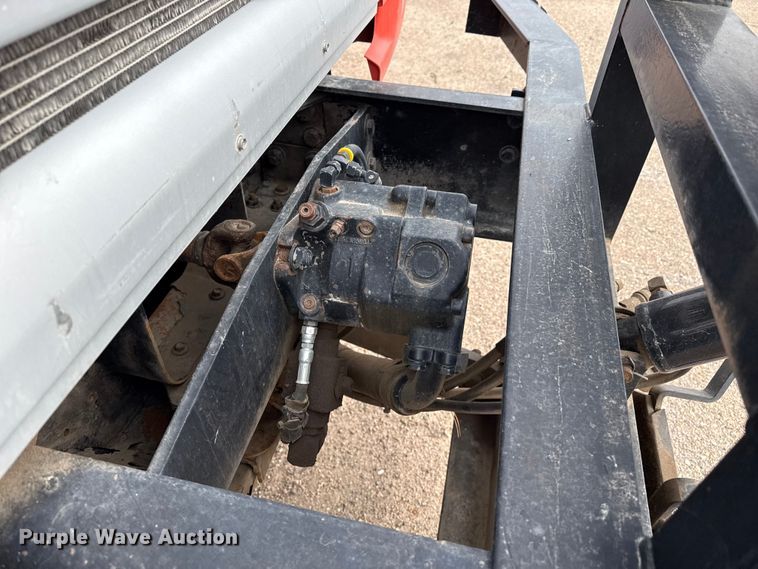 image for item EP2983 2003 Sterling 7500 dump truck