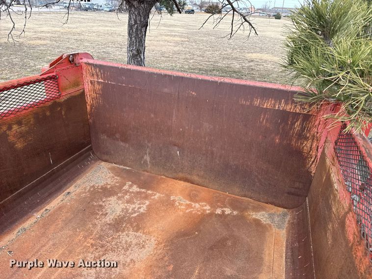 image for item EP2983 2003 Sterling 7500 dump truck