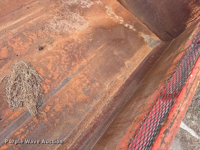 image for item EP2983 2003 Sterling 7500 dump truck