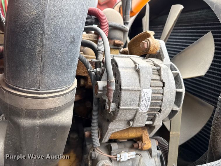 image for item EP2983 2003 Sterling 7500 dump truck