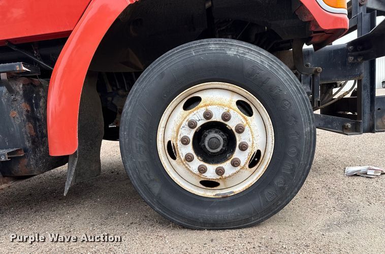 image for item EP2983 2003 Sterling 7500 dump truck