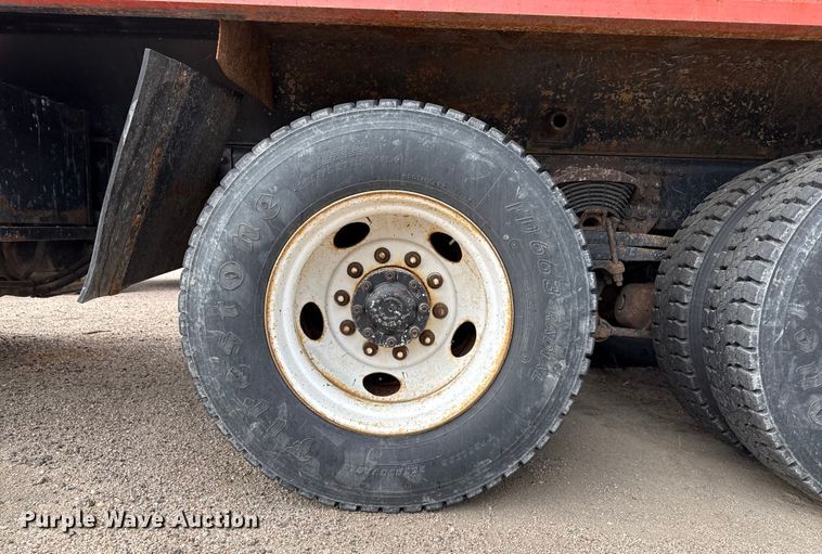 image for item EP2983 2003 Sterling 7500 dump truck