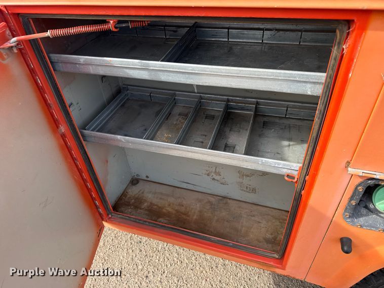 image for item ER2426 2009 Ford F250 Super Duty utility bed pickup truck