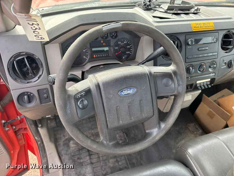 image for item ER2426 2009 Ford F250 Super Duty utility bed pickup truck