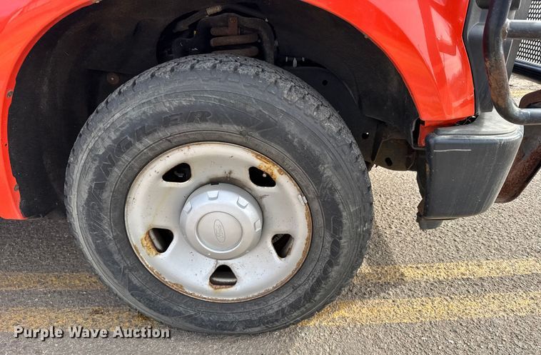 image for item ER2426 2009 Ford F250 Super Duty utility bed pickup truck