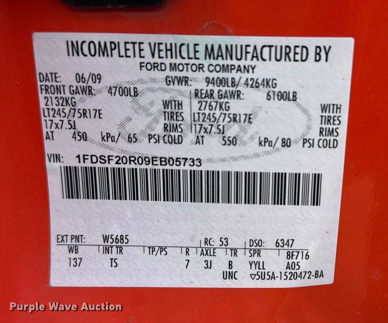 image for item ER2426 2009 Ford F250 Super Duty utility bed pickup truck