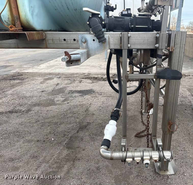 image for item ET1517 1999 Monroe Build Force 00042685 salt brine tank