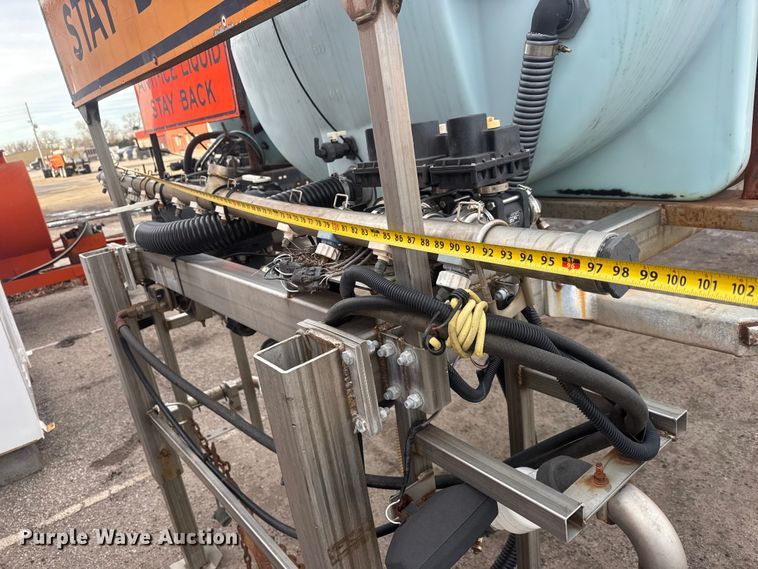 image for item ET1517 1999 Monroe Build Force 00042685 salt brine tank