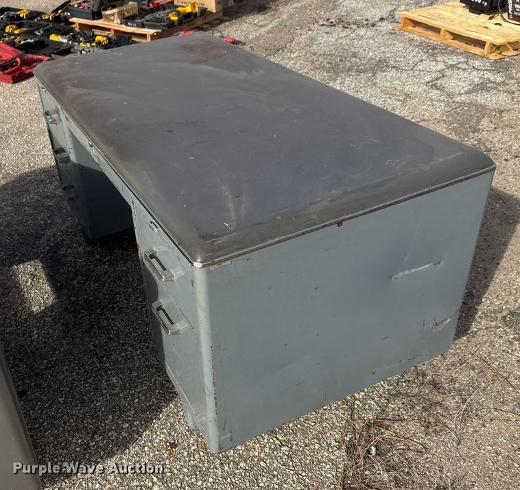 image for item ET1525 (3) steel desks